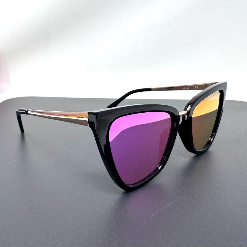 Quay Australia Reina Black  Cat Eye big Sunglasses Sunnies